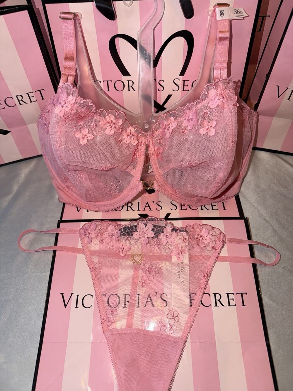 Victoria's Secret Bra Dream Angels 38G XL Embroidered Lace $99